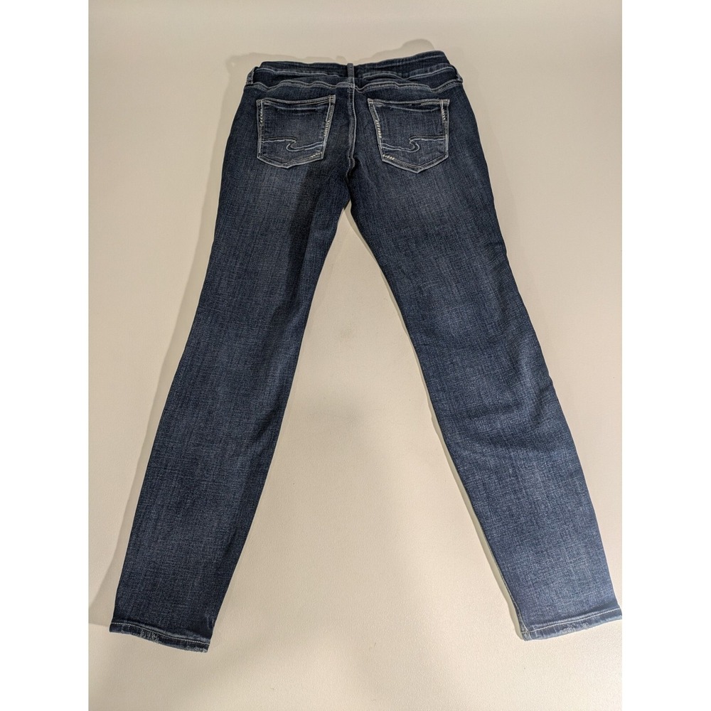 Silver Jeans Co. Women's Britt Low Rise Curvy Fit Skinny Jeans, 28/29 - Picture 6 of 8
